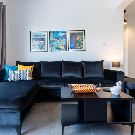 Snobby 2-bedroom