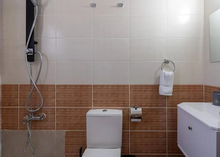 Snobby 2-bedroom Larnaca